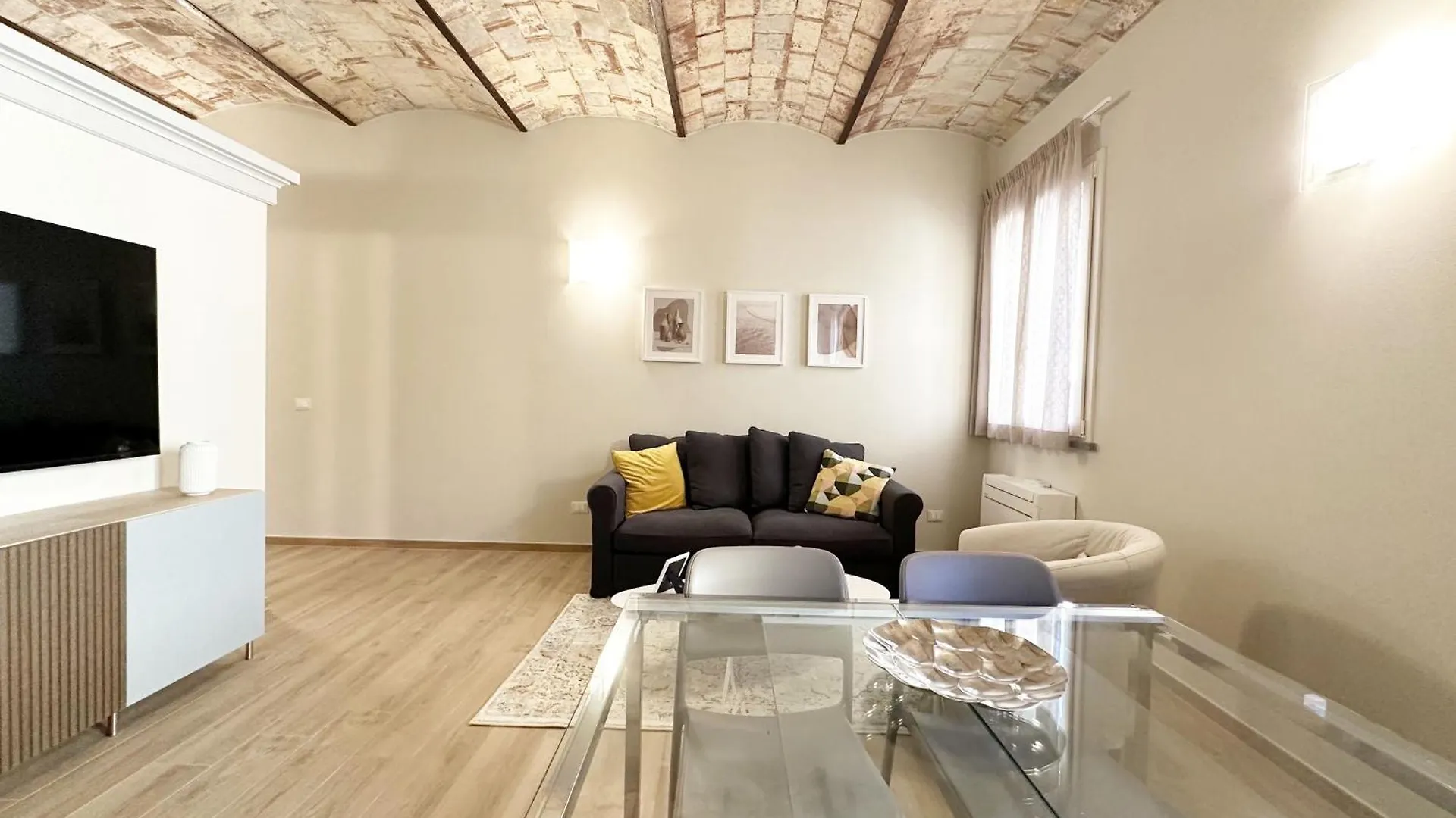 Casa Marti Belfioreguesthouses Pontedera